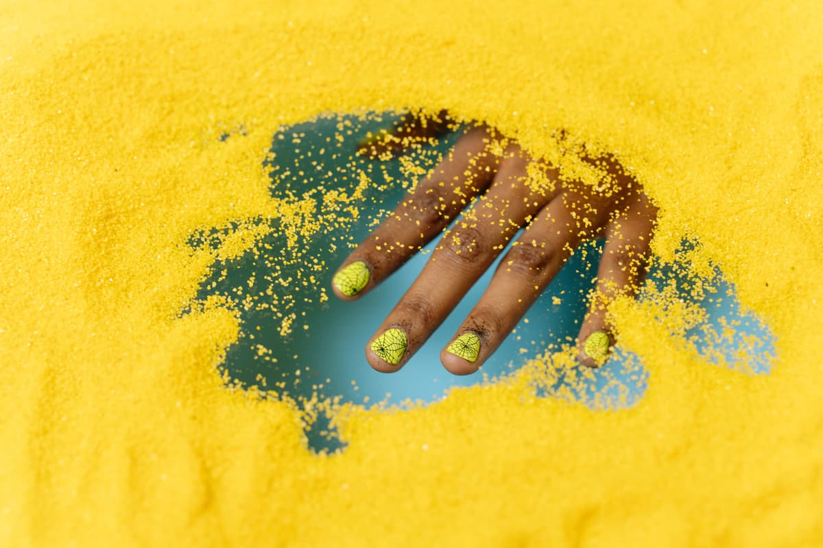 Ongles en gel coloré